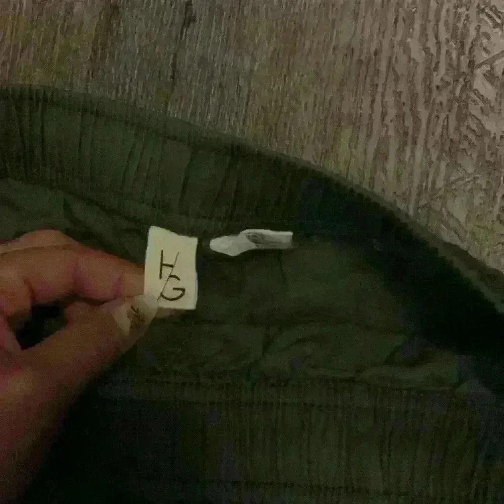 NWOT woman’s cargo jeans - Picture 2 of 5